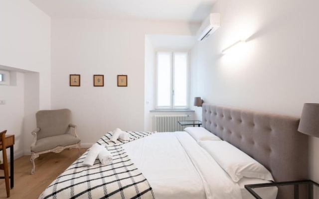 Cernobbio Center - Modern Apartment with Parking
