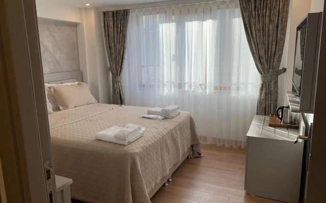 Regency World Hotel&Suites