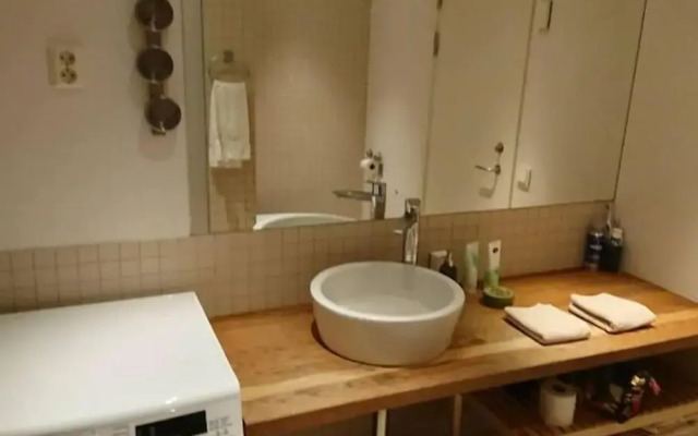 StayPlus Apt in Trendy Area Balcony
