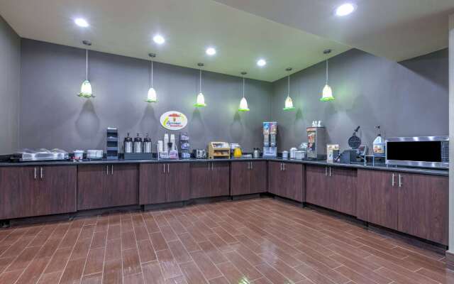 Super 8 by Wyndham Karnes City