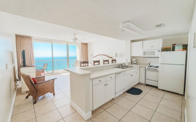 Majestic 1708 West - Tower I