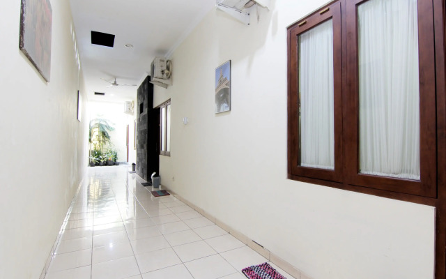 Embe Joglo Homestay