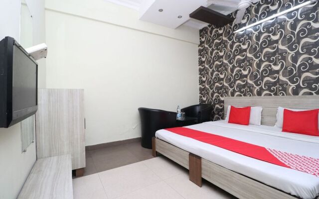 Oyo 30370 R K Guest House