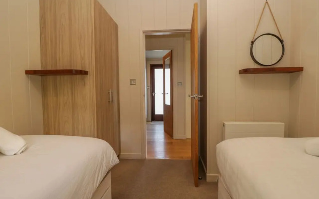 Leafy Nook Lodge