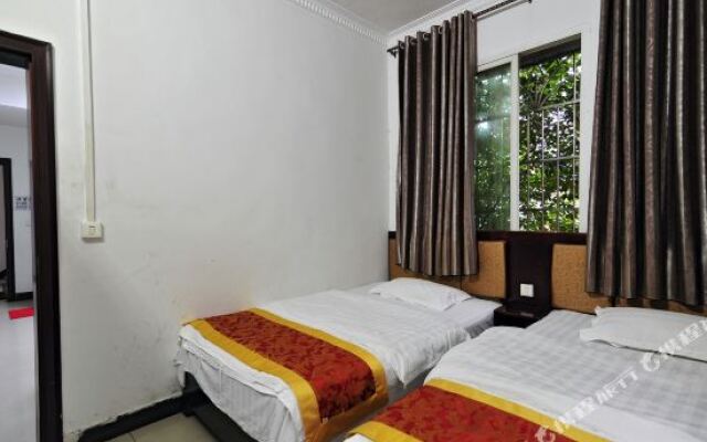 Zhenyuan Qianzhen Hotel