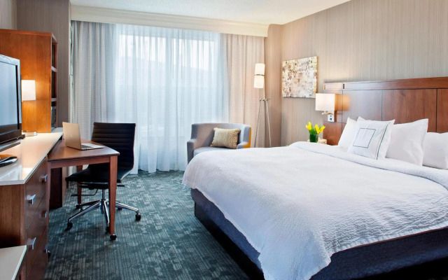 Courtyard by Marriott Pueblo Downtown