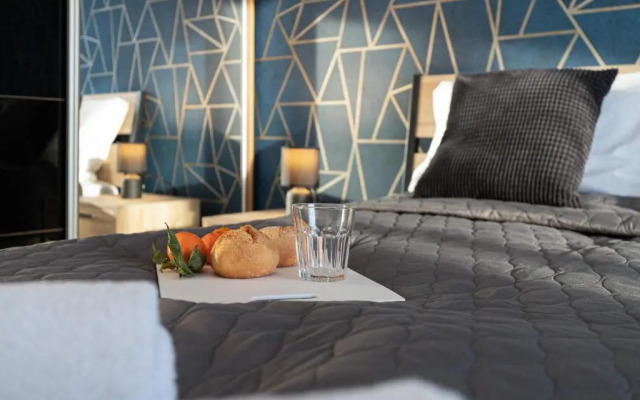 Ostoya Pucka Apartment by Renters