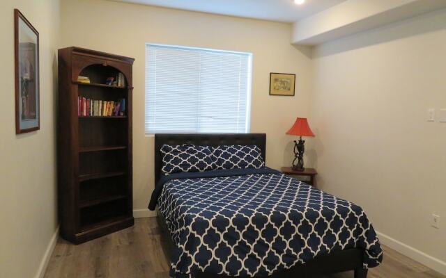Fully Furnished Apartments near Hollywood