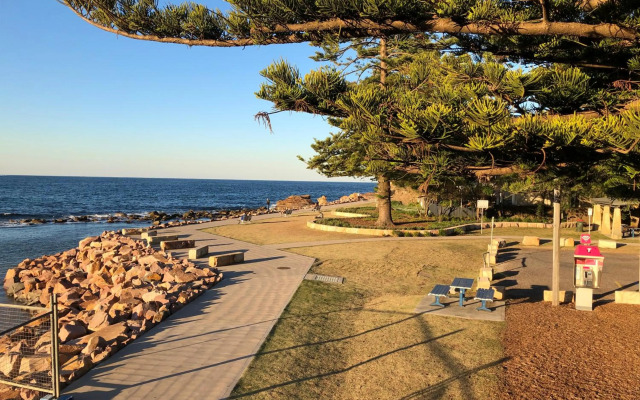 The Beach Hut Avoca Beach NSW