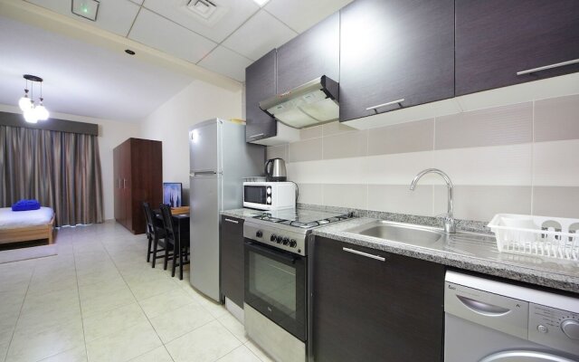 New Arabian Holiday Homes- IMPERIAL JVT