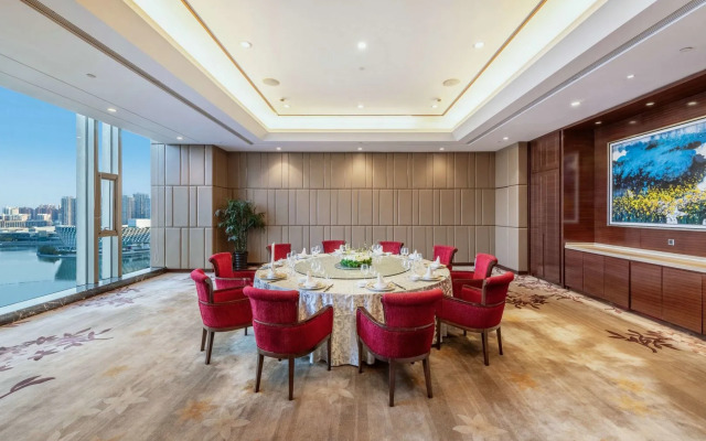 Golden Eagle Summit Hotel Yancheng