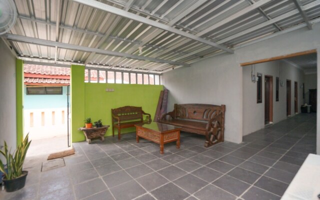 Nindy Homestay by OYO Rooms