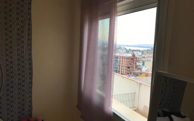 Rooms in Seafront Villa