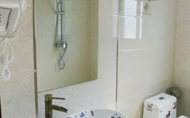 Wenxin Homestay – Bathroom – Zhangjiajie