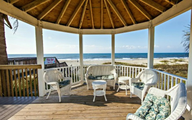 The Islander Inn