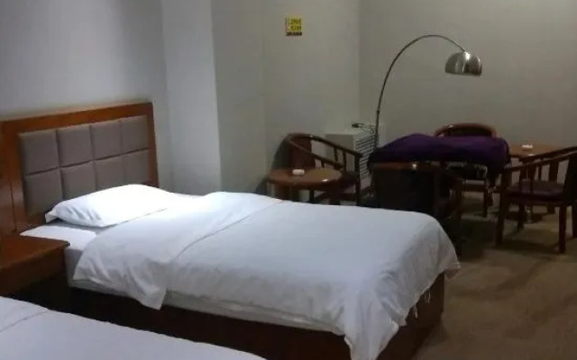 Jinzhong Holiday Business Hotel (Shaqu Court Military District General Hospital)