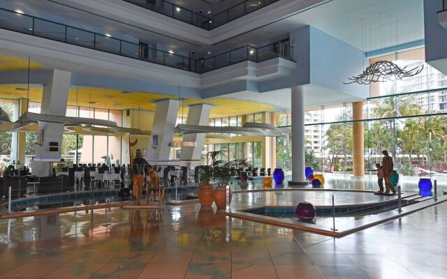 Crown Towers Resort Private Apartments