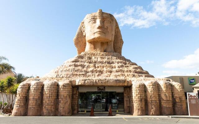 Sphinx Hotel Motel