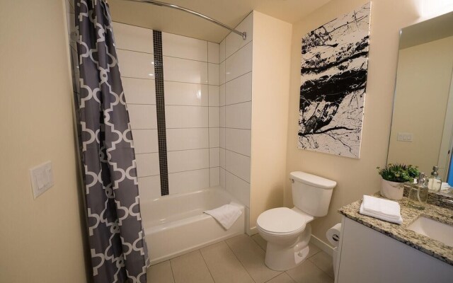 Ocean View I by AvantStay | Home in the Heart of DT w/ City & Ocean Views!
