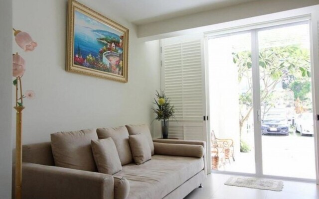Baan Sea Talay Service Apartment