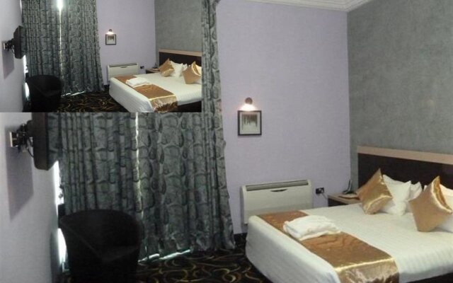 The Gate Luxury Hotel