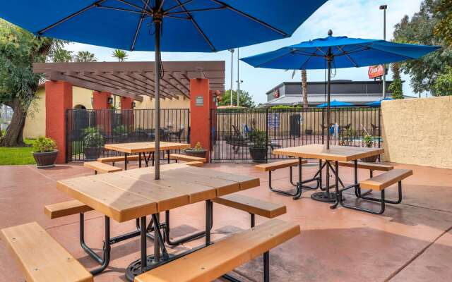 Best Western Americana Inn
