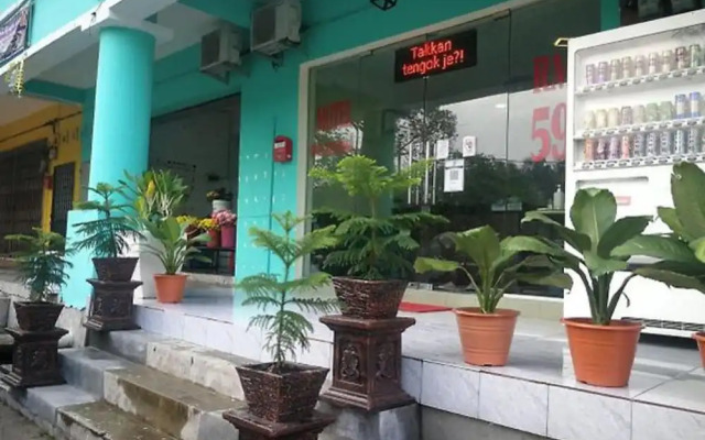 OYO 90762 Fs Dimensi Hotel