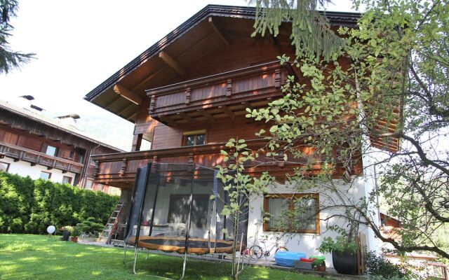 Beautiful Apartment Near Ski Area in Fügen