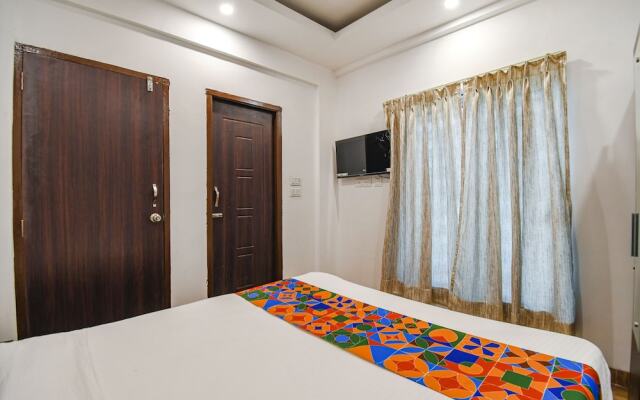 Fabhotel Seven Wonders 55