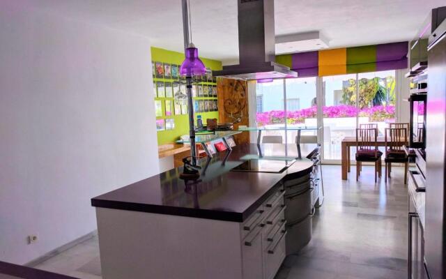 Alcazaba Beach Apartment 3302
