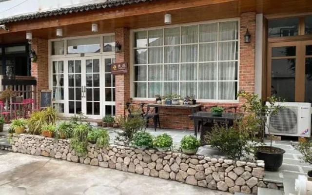 Qingfei Hostel