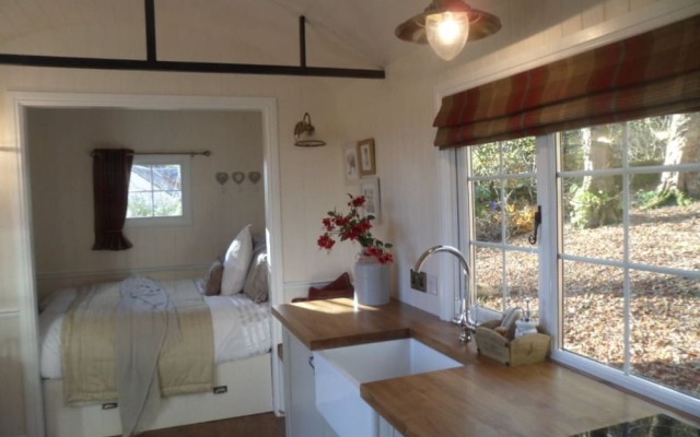 Borthwickbrae Shepherd's Hut