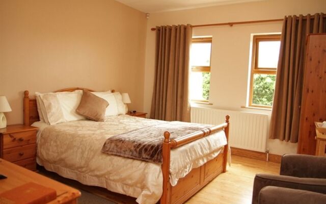 Kilmail Country Chalet
