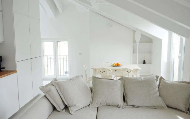 Maison City Life Apartments
