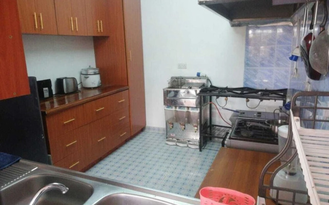 Guest House Hotel Chrisna - Hostel