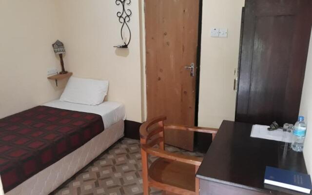 Lawns Hotel