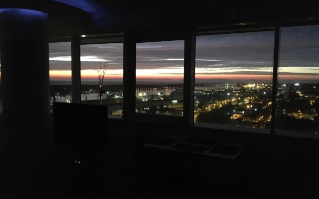 25-Th Floor Sea View Apartment
