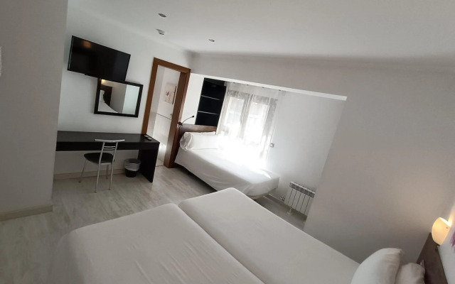 Aston Hotel