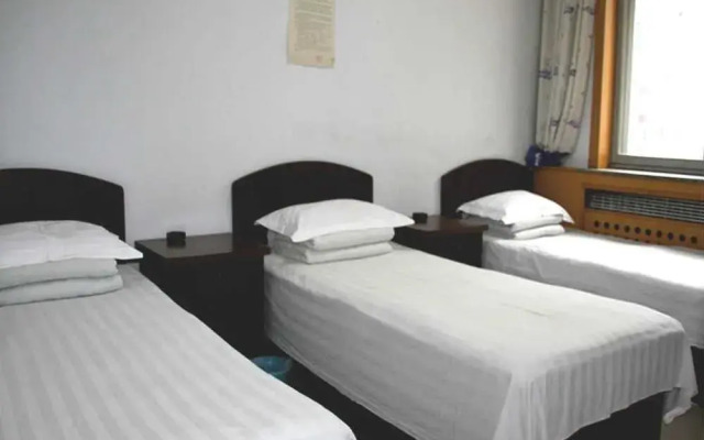 Chengde Changhong Hotel