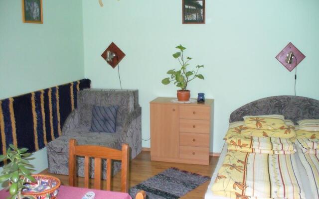 Pleiveisz Apartman