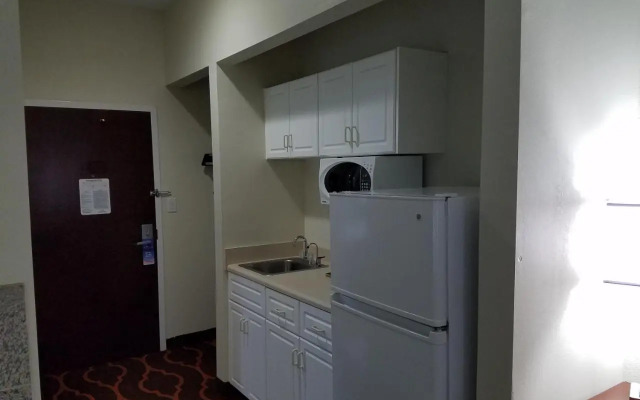 Americas Best Inns Augusta Gro