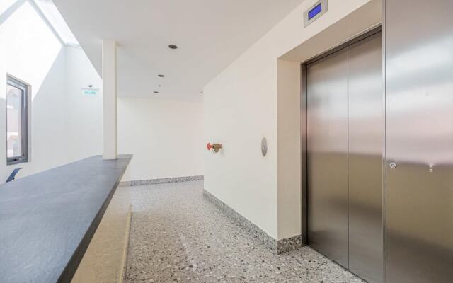w Bright 1BR in Casco Antiguo