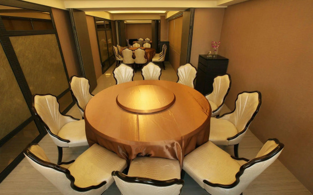 Nest Hotel