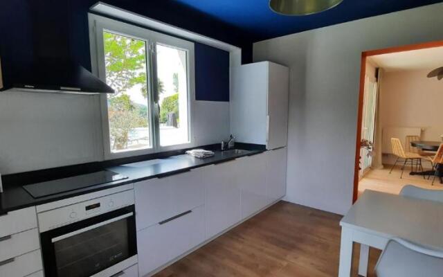 PARABISU TTIKIA "Petit Paradis"