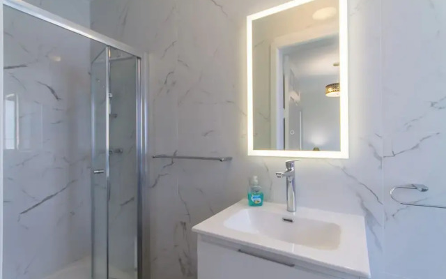 Sunny Penthouse Modern 2 bdr - Sliema