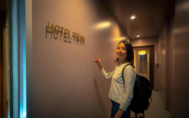Hotel Trim