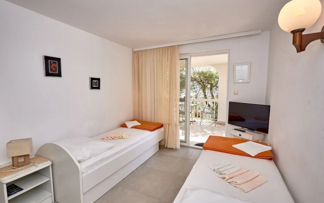 Sea Front - Free Parking - A5