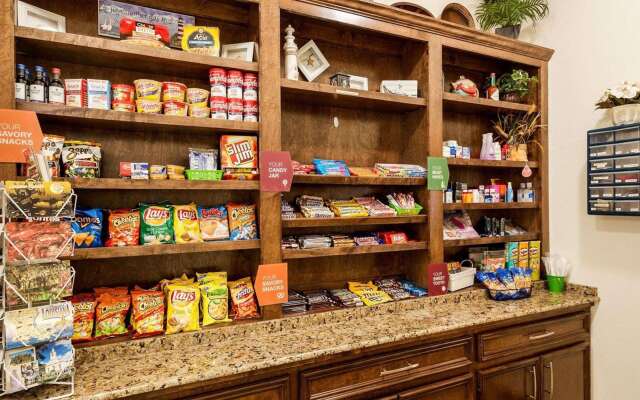 Comfort Suites Oil Center