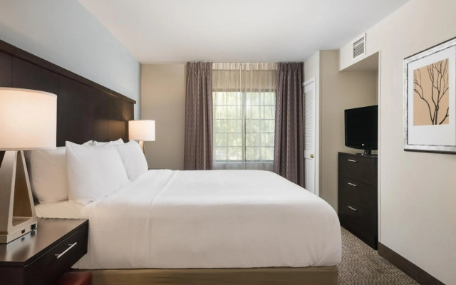 Staybridge Suites Chantilly - Dulles Airport by IHG