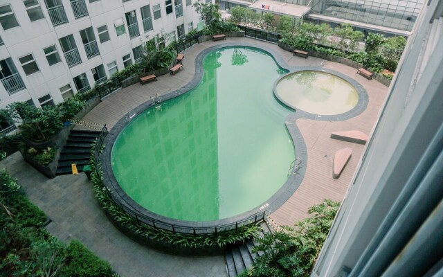 Homey And Relaxing Studio Serpong Garden Apartment